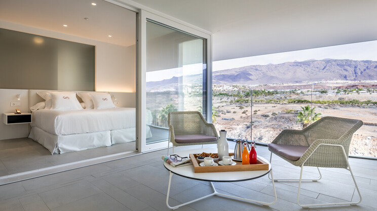 Royal Hideaway Corales Suites